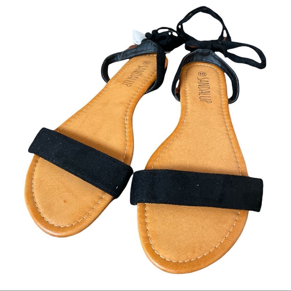 ❤️ SANDALUP Black and Brown Ankle Wrap Flat Sandals Size 10 NWT ❤️